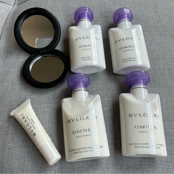 BVLGARI Pouch with Omnia Body Lotion/Face Emulsion/Lip Balm Travel Set - Picture 2 of 9